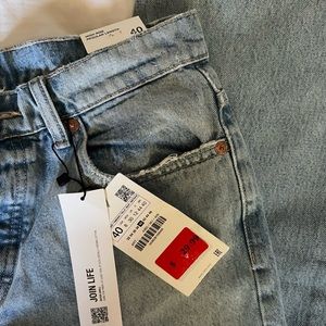 Zara light wash high waisted straight leg jeans size 8 with tags